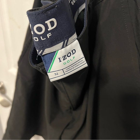 5/$100 Izod Black golf shorts - Picture 1 of 3
